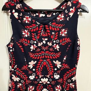 EUC Boden Size 6 dress with pockets and flattering boatneck style collar